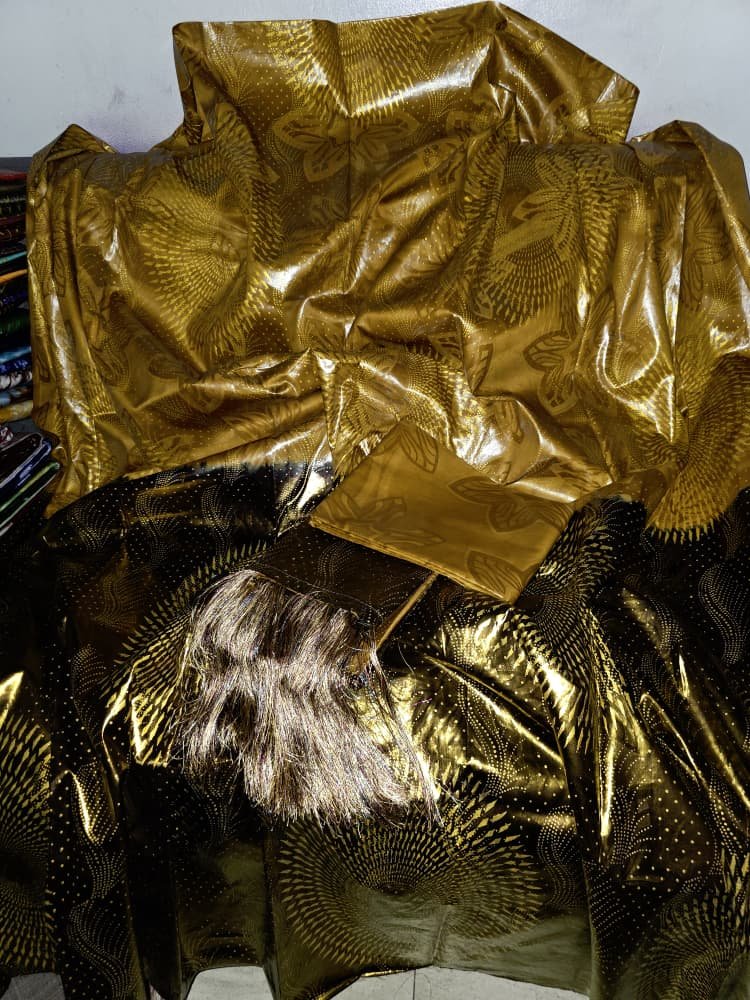 Magnifique boubou bazin riche getzner VIP jaune doré et polman