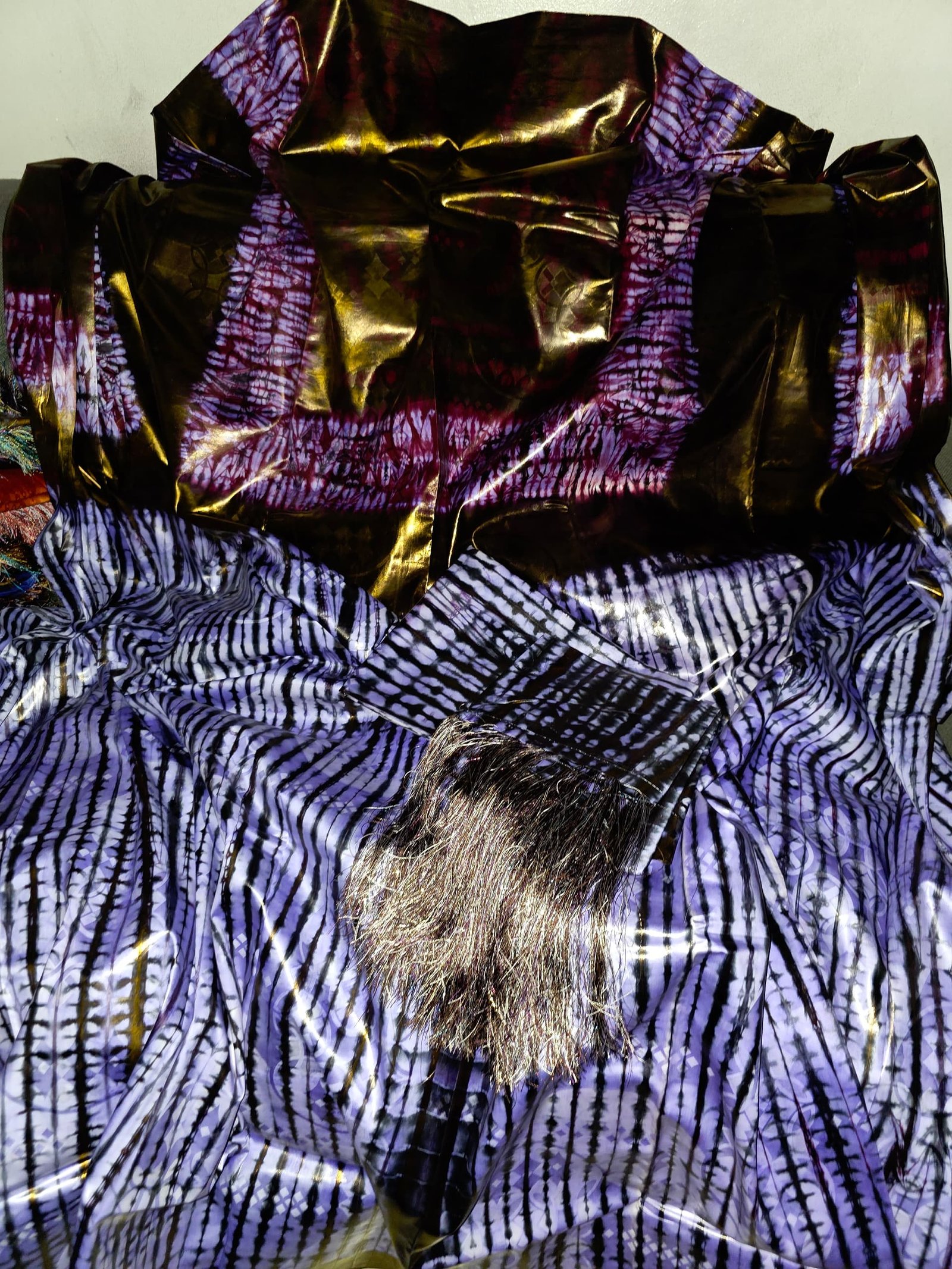 Magnifique boubou siri blanc rouge et polman getzner teinture artisanale