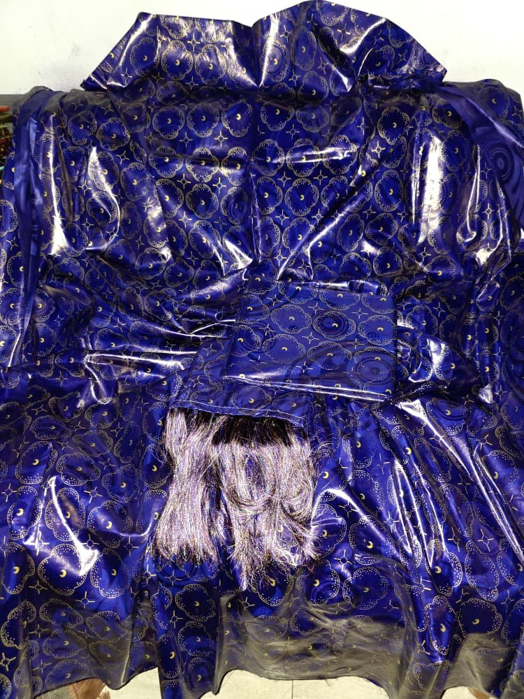 Bazin riche du Mali VIP bleu dessins jaune