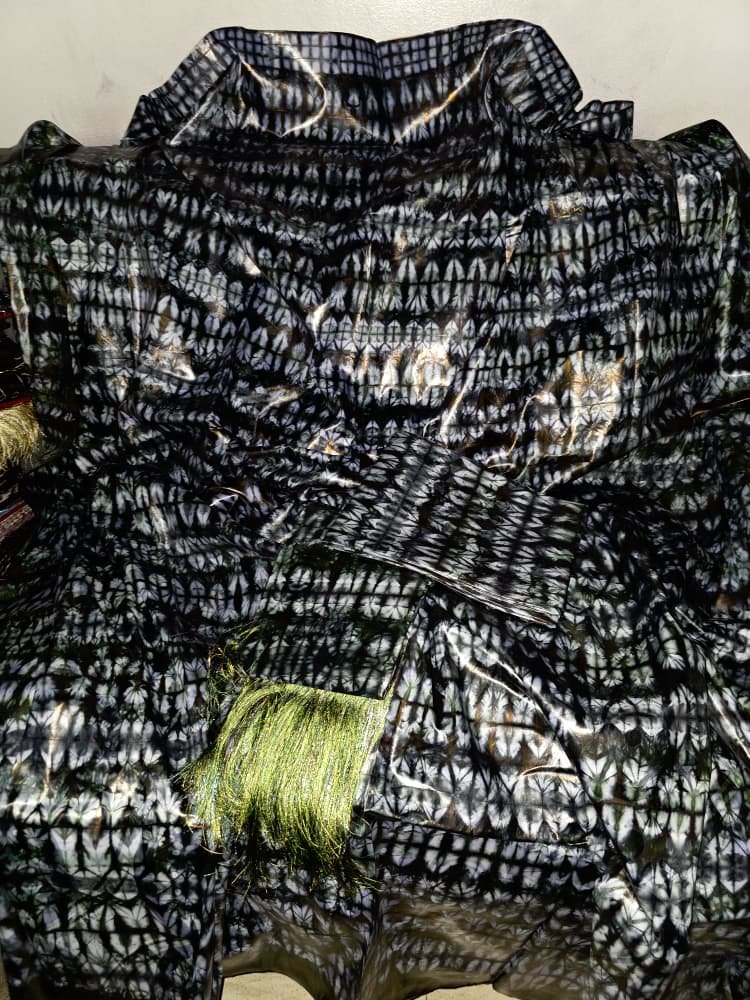 Créartion exclusive maison Dimanche à Bamako teinture artisanale du Mali