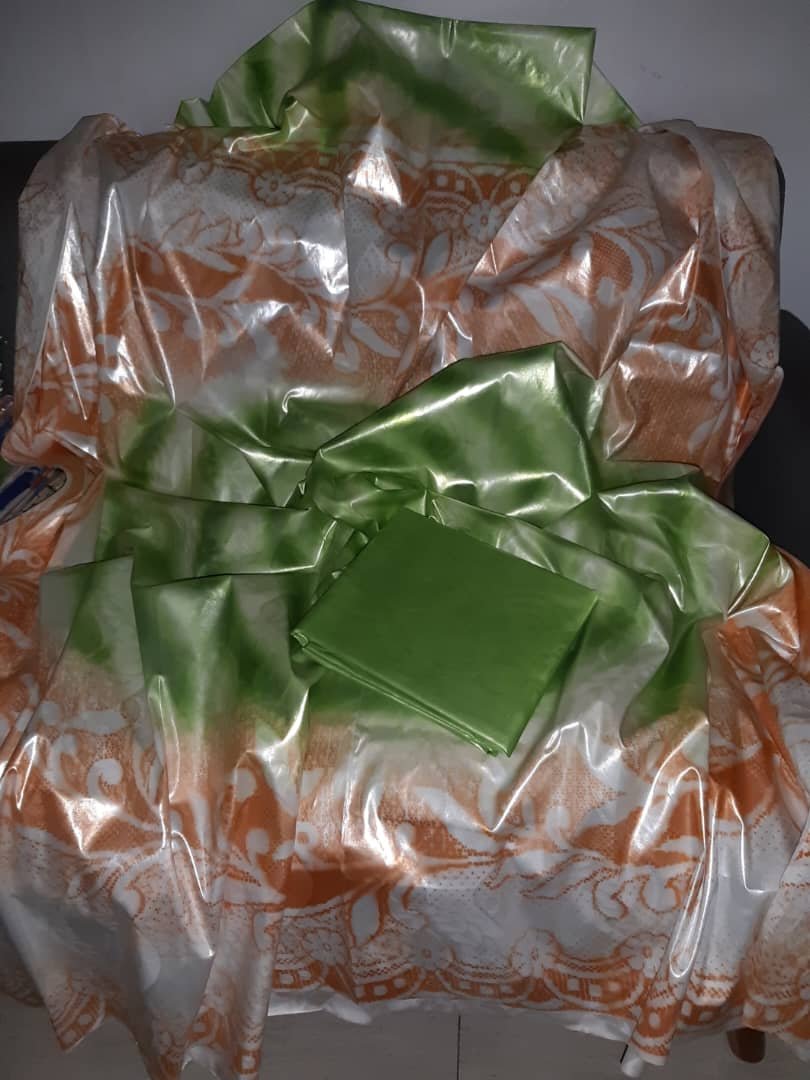 Bazin facebook vert et orange