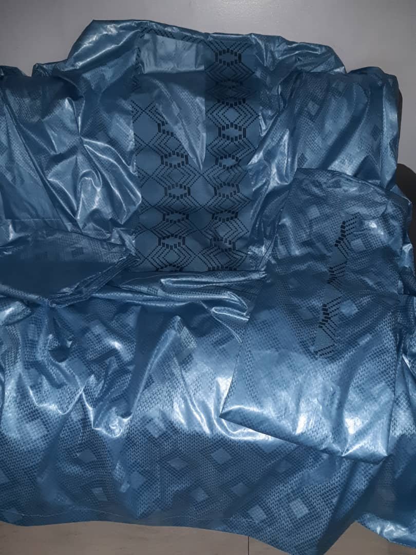 Mode bazin getzner bleu turquoise grand boubou homme