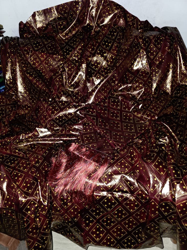 Dernière tendance mode boubou VIP bordeaux et doré