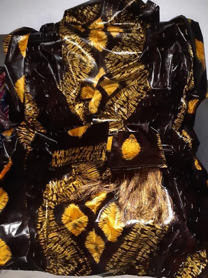 Véritable bazin riche teinture artisanale marron