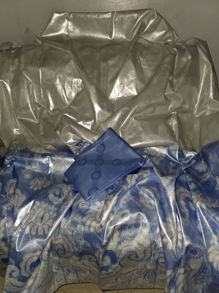 Bazin miel facebook aux couleurs bleu blanc 5 mètres by DAB